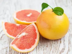 sliced grapefruit